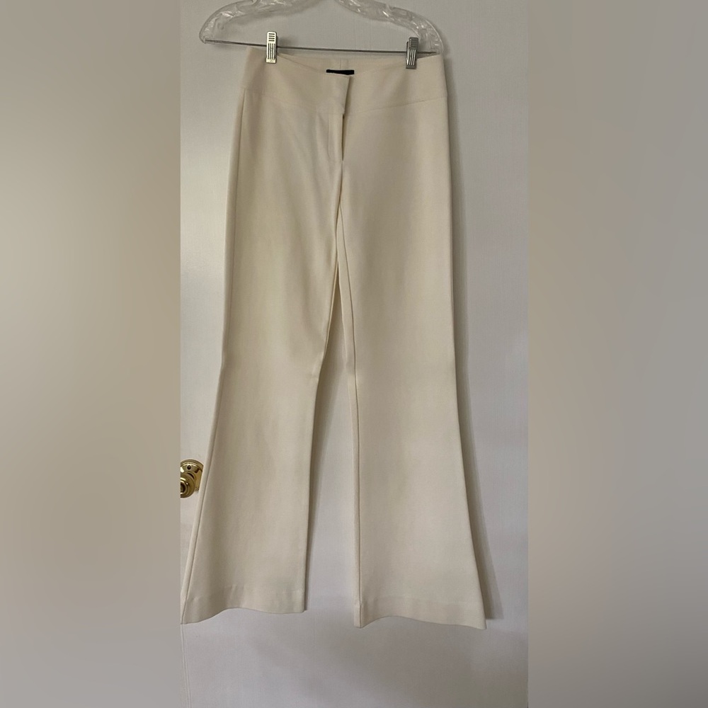 Cache couture collection. Elegant Cream Women's Pants. Size 0, NWT